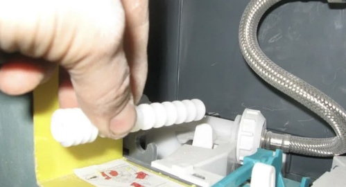 Ремонт унитаза Маяковская метро Москвы