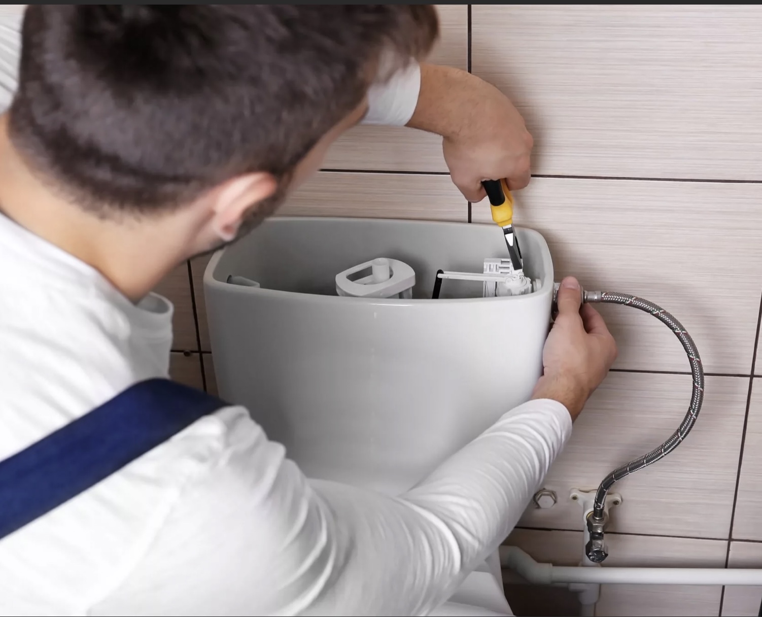 Ремонт унитаза Маяковская метро Москвы Ремонт унитаза