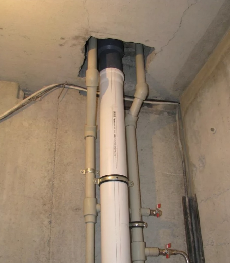 Замена стояка канализации Замена стояка канализации